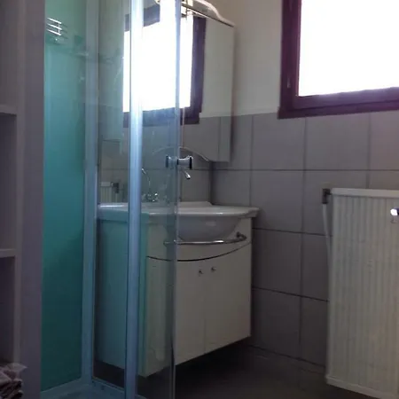 Appartement Tout Confort Avec Parking Ferme Arles Exterior photo