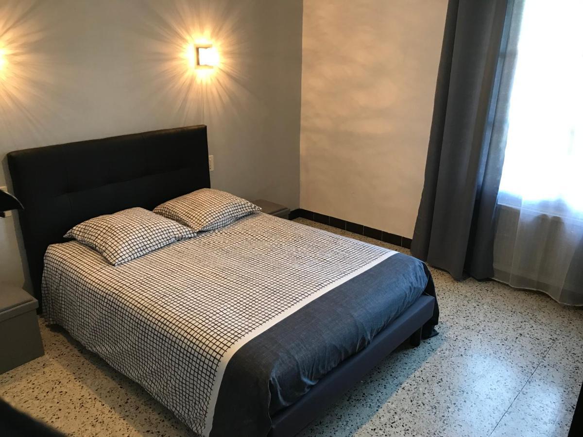 Confort Avec Parking Ferme Apartment Arles
